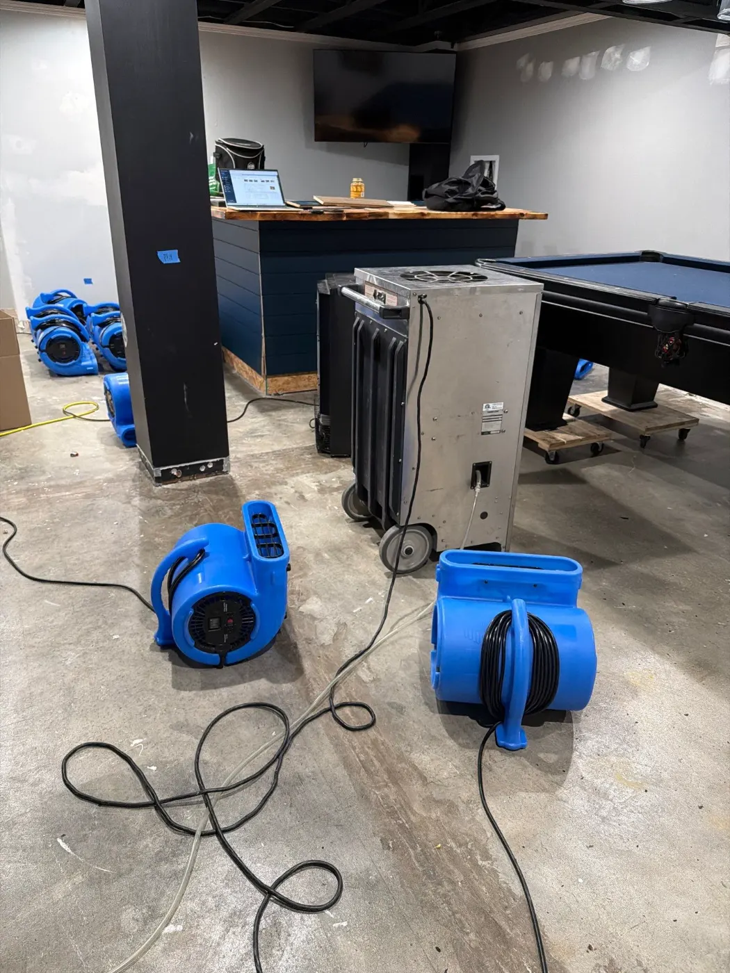 Commercial water mitigation in Brooks Crossing, Indiana